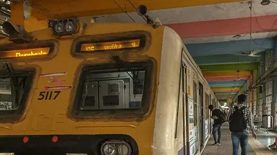Mumbai local train - Unsplash