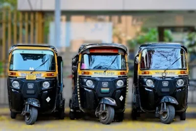 Rickshaw ride in Mumbai - Unsplash